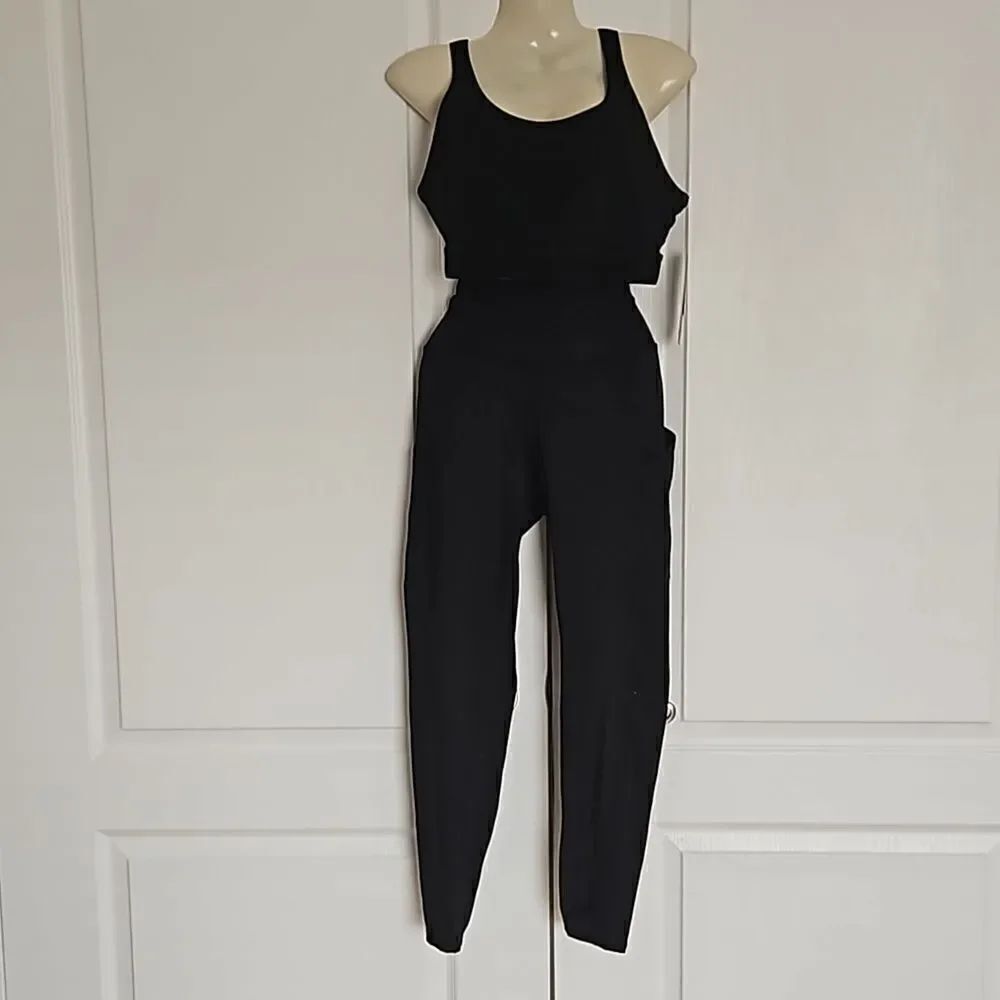 Torrid 2 Piece Active Wear High-Rise Leggings With Crop Top M/L 10 Black